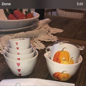 Rae Dunn measuring cups